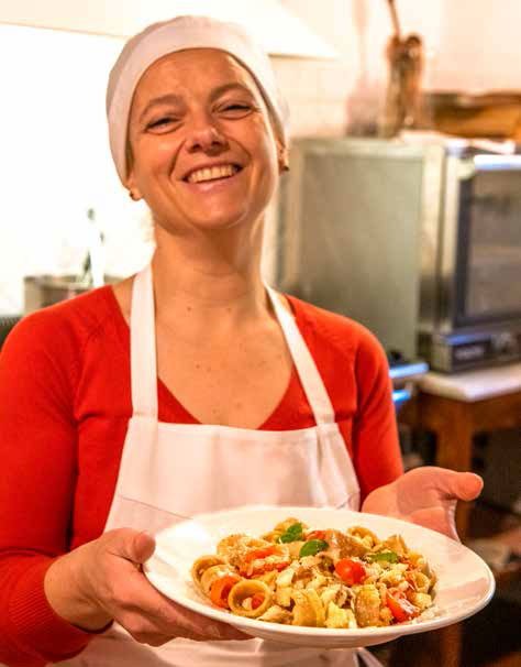 Calamari con Baccalà, Pomodorini, Uvetta e Pinoli | La Vialla